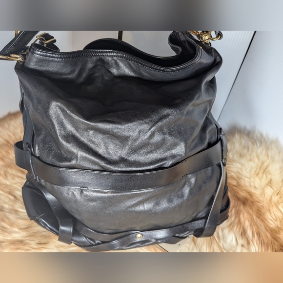 Burberry Leather Buckle Bucket handbag - Picture 4 of 13